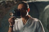 Svešām acīm 
